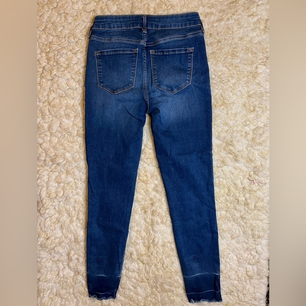 ⭐️Old Navy Rockstar Super Skinny Jeans - Picture 2 of 4